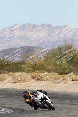 media/Nov-16-2025-Race Pace (Sun) [[8c5fa54630]]/Non Verified Riders (1st 20 Minutes)/2-Turn 10 (1010am)/